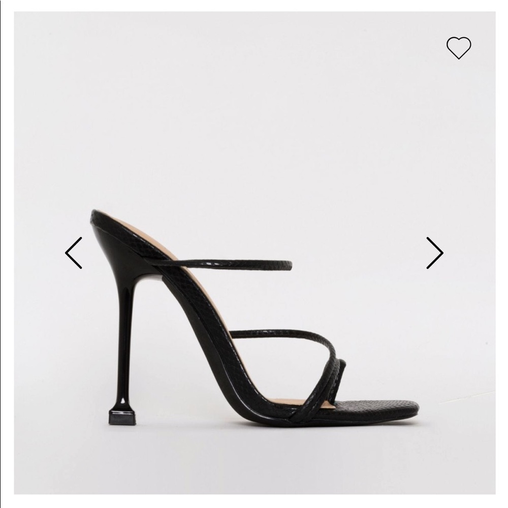 Simmi Black Heels